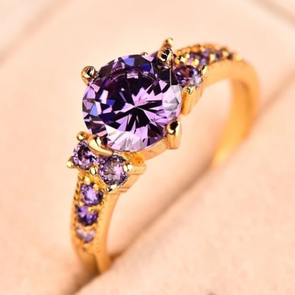 NEW Luxury Dainty Purple Crystal Stone Ring